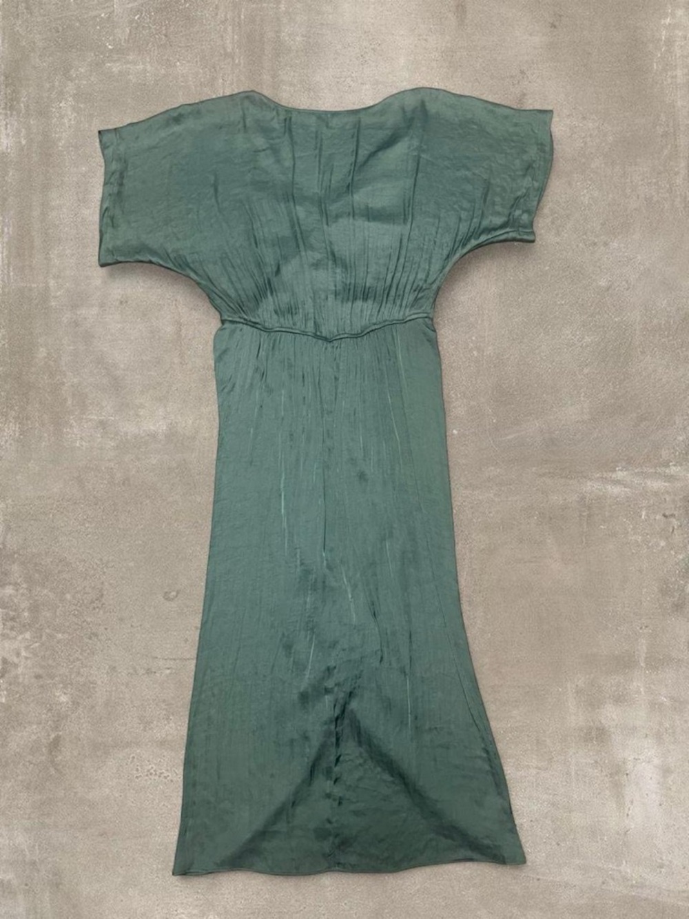 Steve Madden Green Midi Dress Ruched Waist Flowy Short Sleeve Size Small - Picture 2 of 3